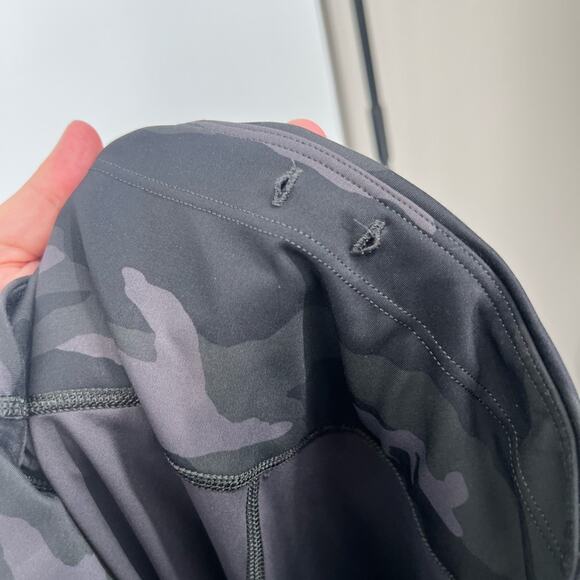 Athleta Ultimate 7/8 Tight Leggings in Camo High Rise - Picture 6 of 7